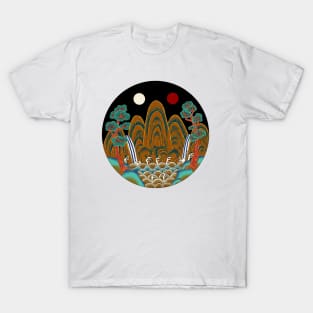 Minhwa: Sun, Moon and 5 Peaks: King's painting B_2 Type (Korean traditional/folk art) T-Shirt